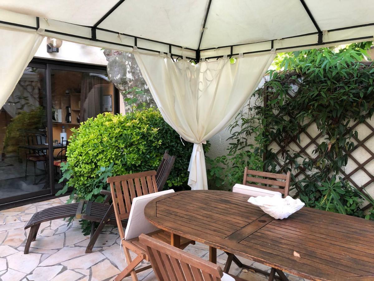 La Palmeraie Marseille Bagian luar foto